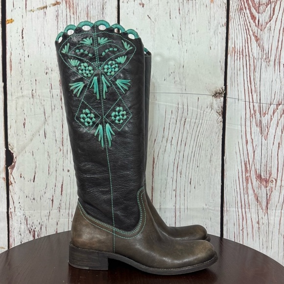 BCBG MAX AZRIA distressed Black leather blue raffia embroidery tall Boots 7 GUC